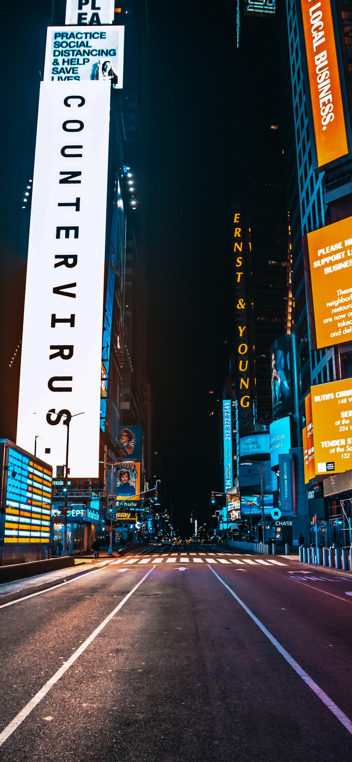 Обои здание, небоскреб, дневное время, свет, инфраструктура в разрешении 1125x2436