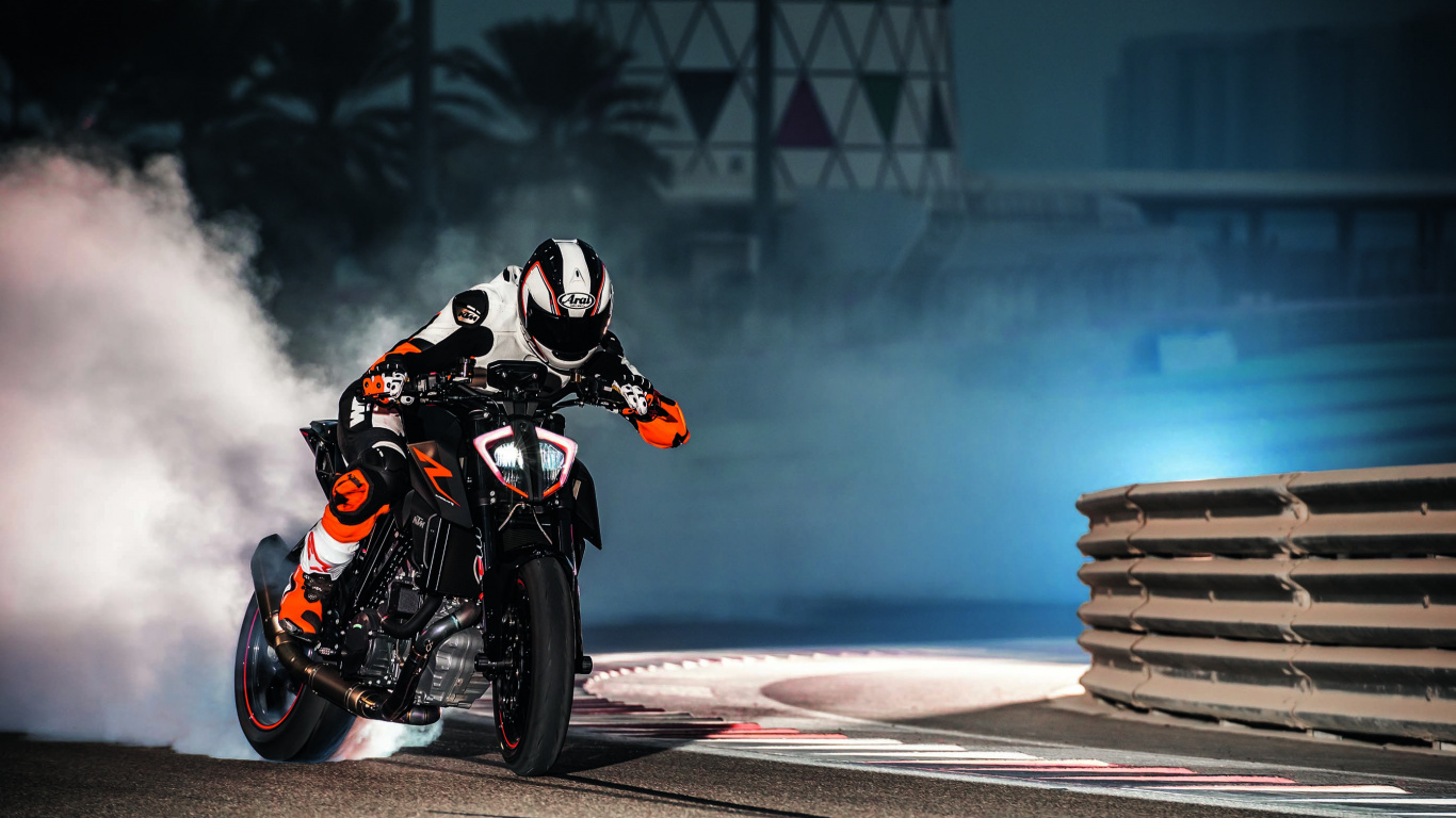 Обои 2017 КТМ superduke 1290 Р, КТМ, мотоцикл, КТМ 1290 супер герцог ГТ, каскадер в разрешении 1366x768