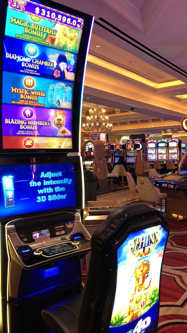 Обои Лас Вегас, США, казино, аркадный шкаф, простая машина в разрешении 720x1280