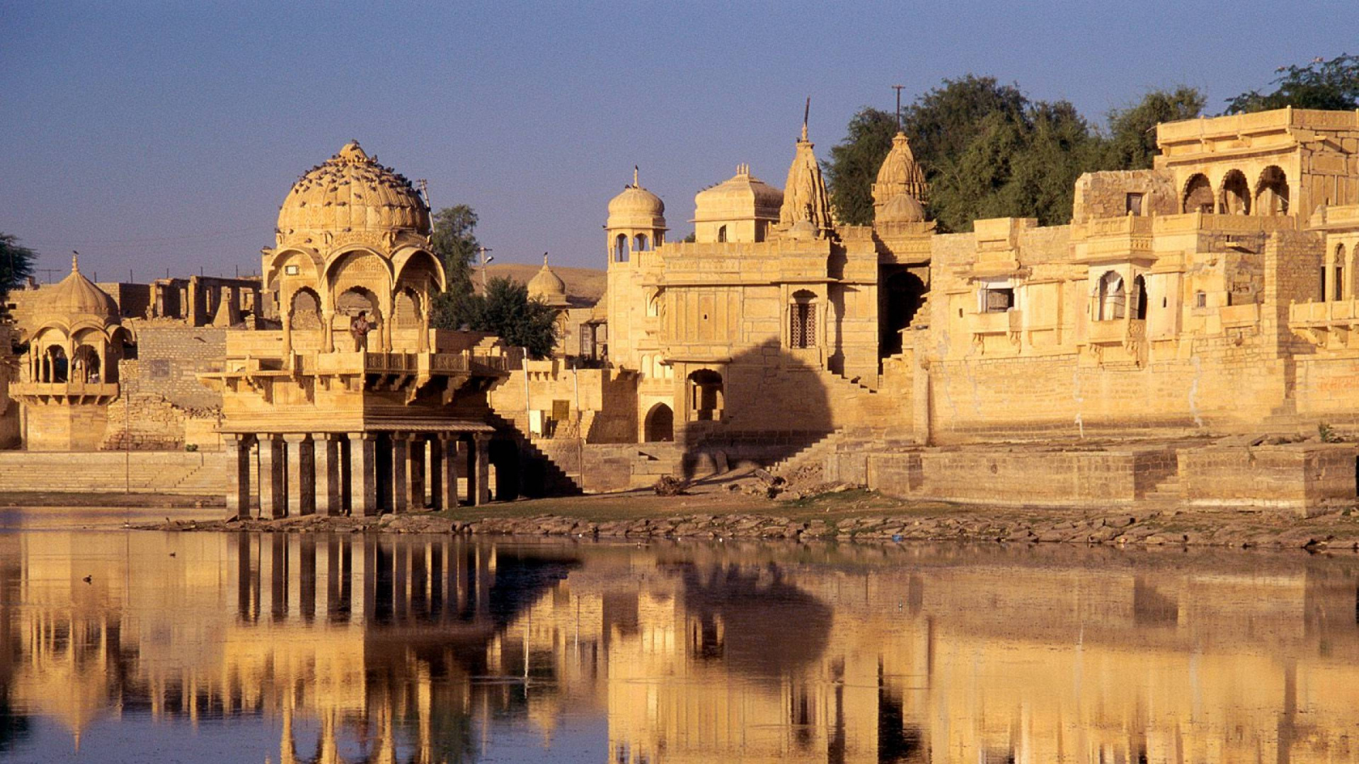 Обои янтарный форт, туризм, отражение, ориентир, историческое место в разрешении 1920x1080