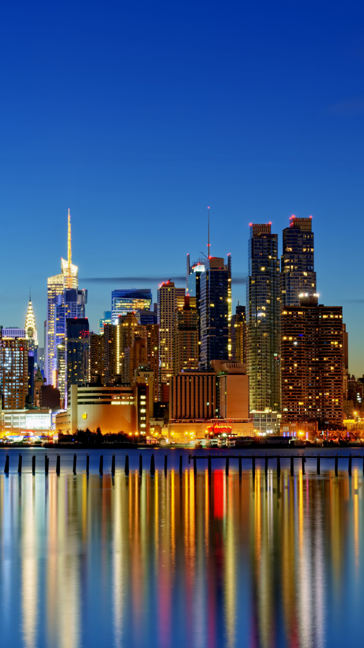 Обои город, городской пейзаж, линия горизонта, метрополия, отражение в разрешении 750x1334