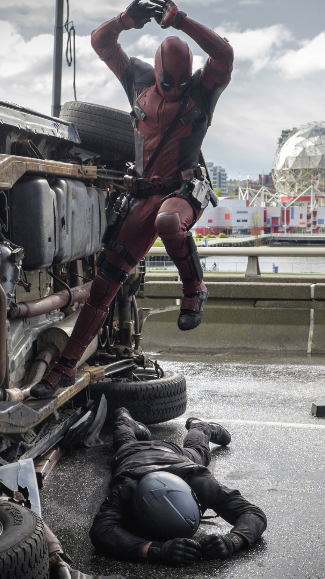 Обои Дэдпул фильм, дэдпул, супергерой, статуя, арт в разрешении 1080x1920