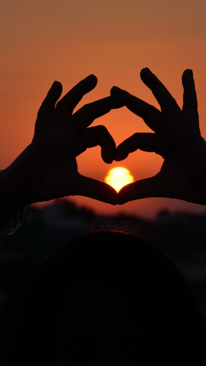 Обои закат, сердце, свет, Апельсин, солнце в разрешении 720x1280