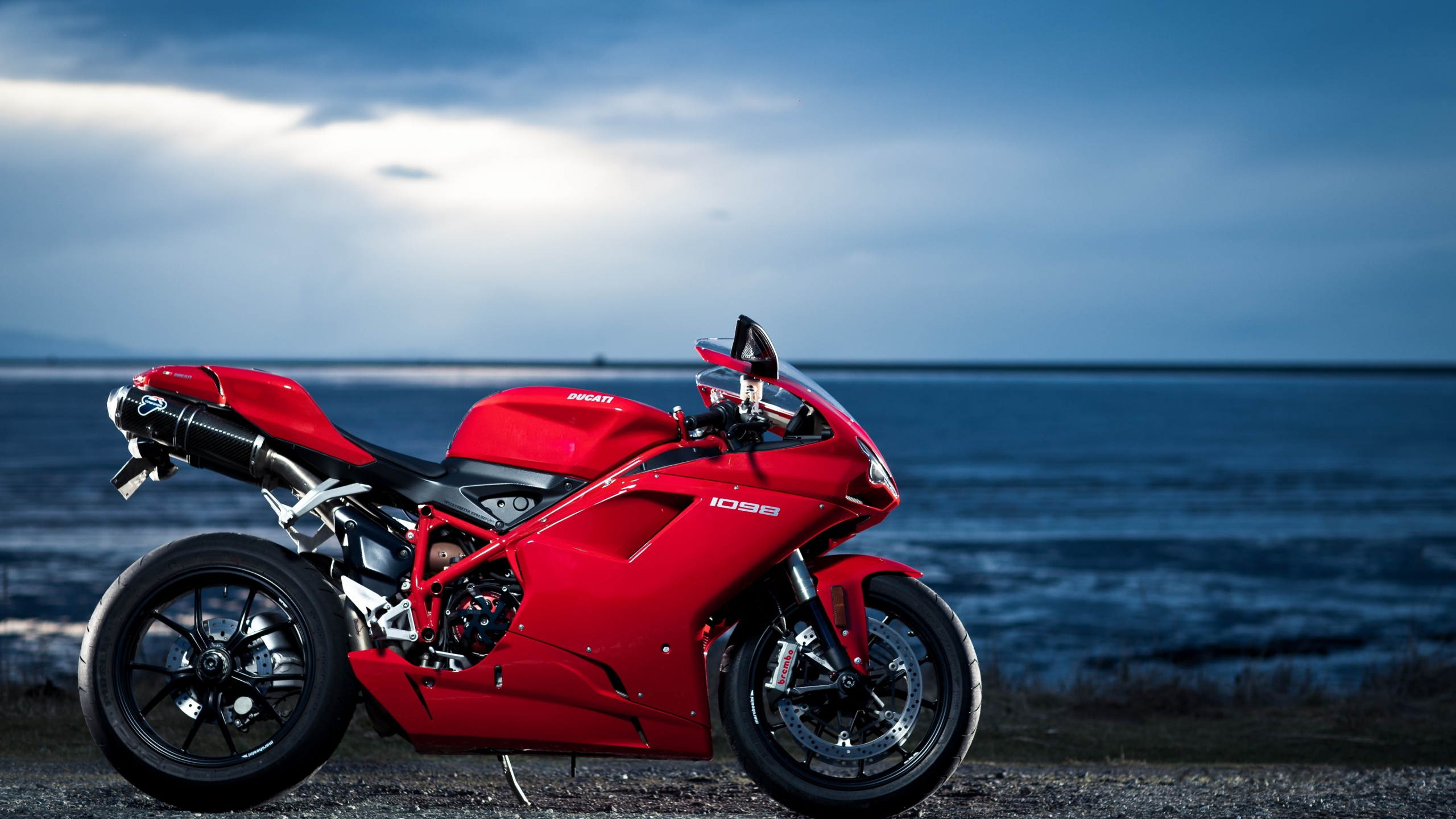 Обои дукати 1098, ducati, мотоцикл, красный цвет, авто в разрешении 2560x1440