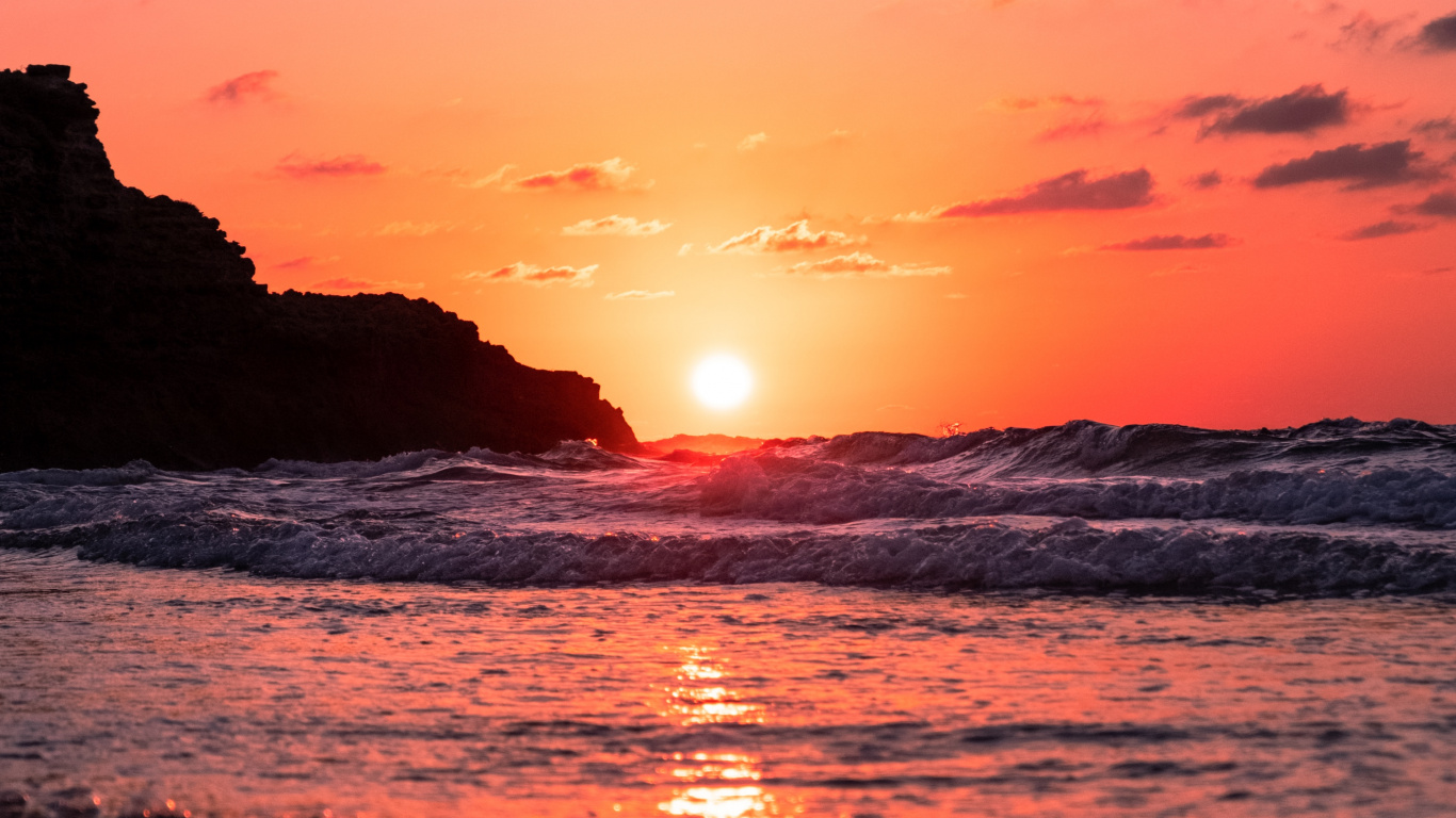 Обои закат, море, восход солнца, послесвечение, горизонт в разрешении 1366x768