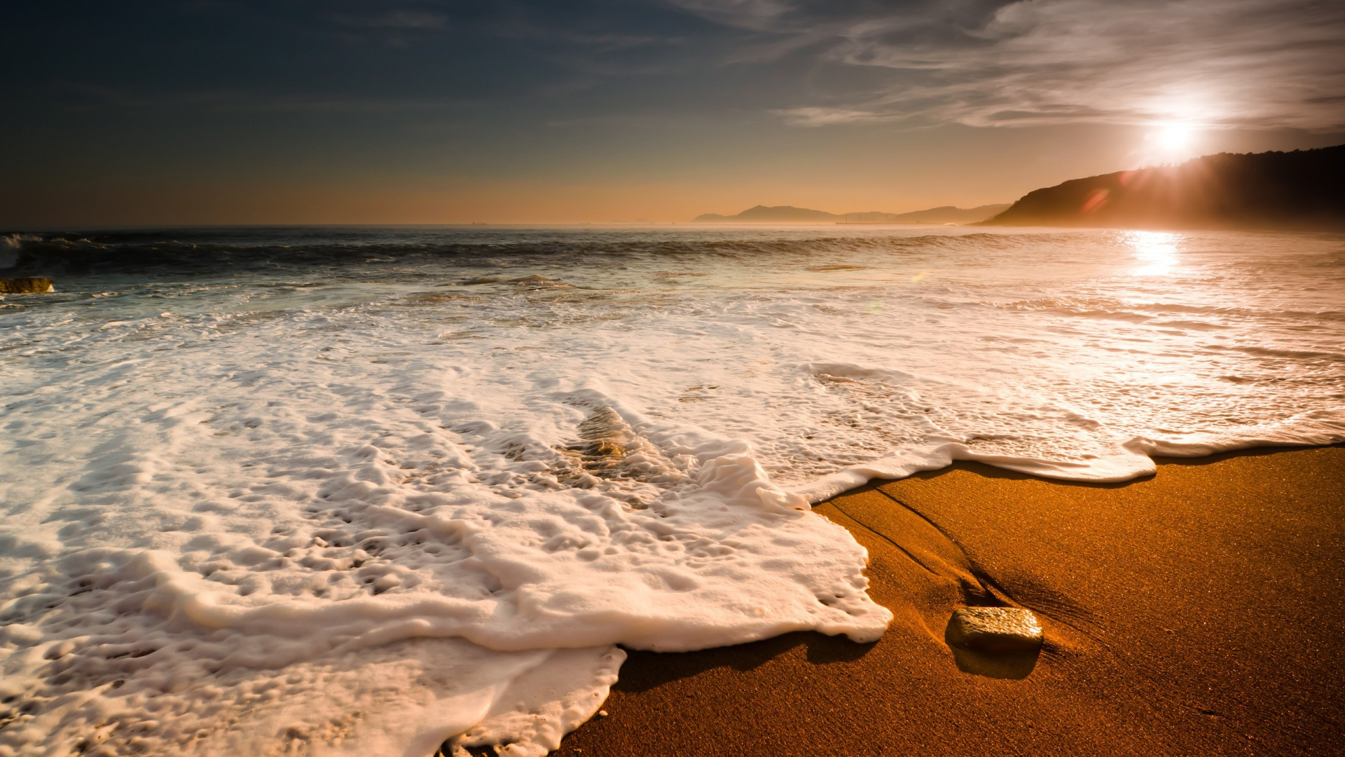 Обои море, берег, волна, песок, побережье в разрешении 1920x1080