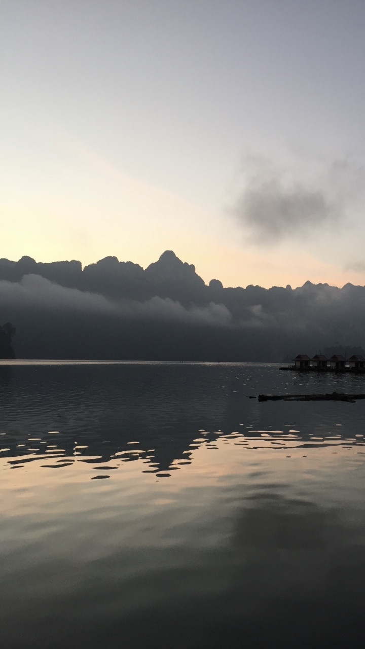 Обои отражение, водохранилище Далонгдонг, водоем, природа, жидкий в разрешении 720x1280