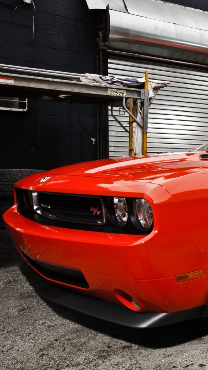 Обои dodge, авто, шина, мускул кар, обод в разрешении 720x1280