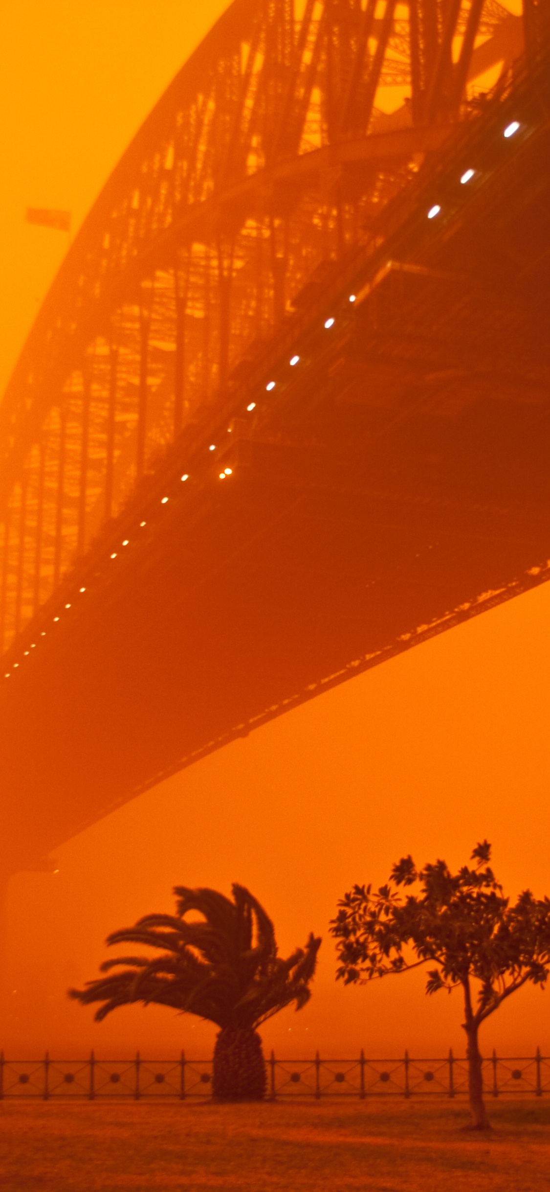 Обои 2009 австралийский пыльная буря, Сидней пыльная буря, Сидней, пыльная буря, буря в разрешении 1125x2436