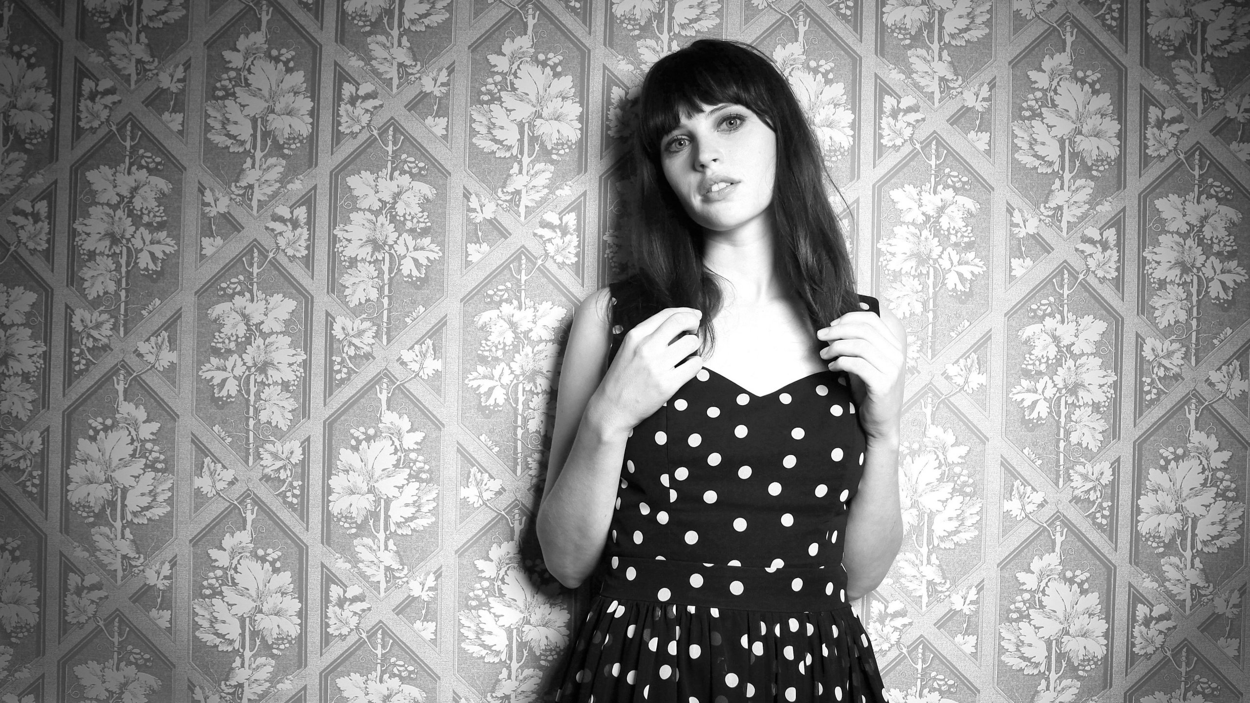 Обои Фелисити Джонс, Изгой Один Звездная История Войн, Фелиция Харди, волосы, губа в разрешении 2560x1440