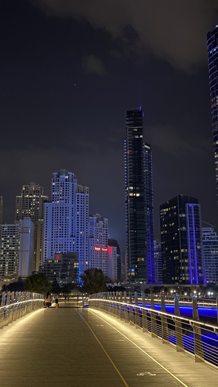 Обои Дубай, ночь, башня, город, метрополия в разрешении 720x1280