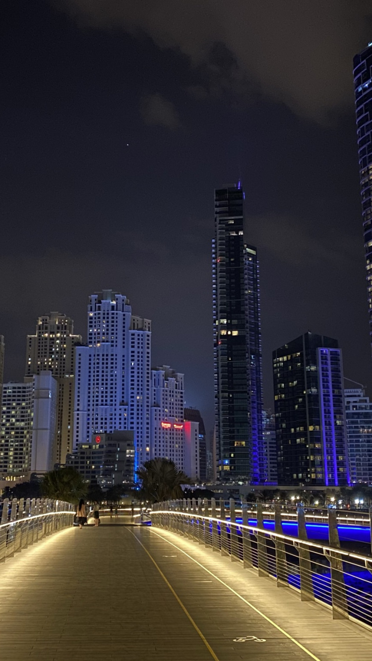 Обои Дубай, ночь, башня, город, метрополия в разрешении 750x1334