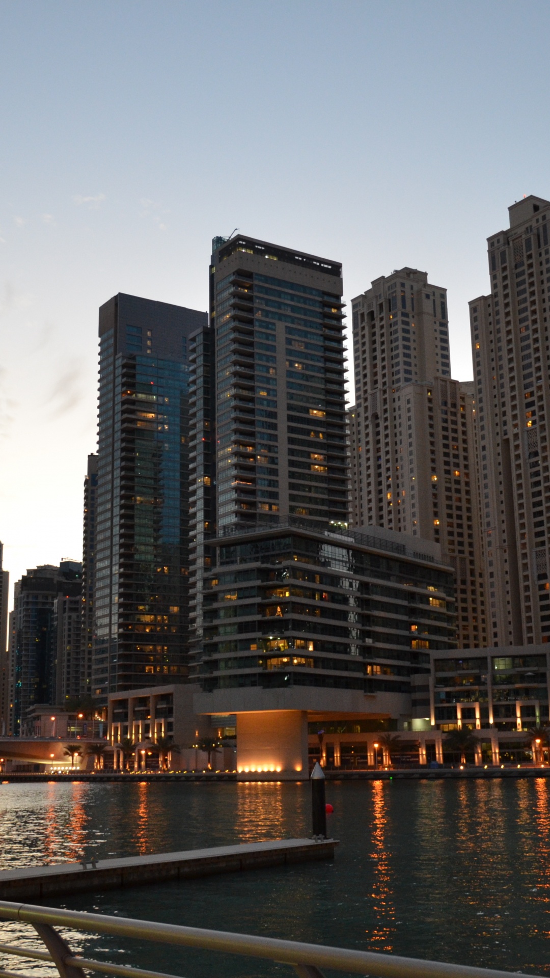 Обои Дубай, город, городской пейзаж, небоскреб, линия горизонта в разрешении 1080x1920