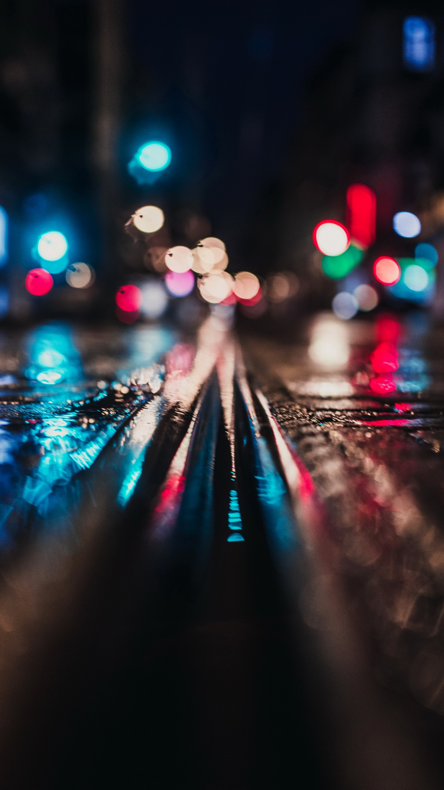 Обои свет, арт, вода, красочность, автомобильное освещение в разрешении 1440x2560