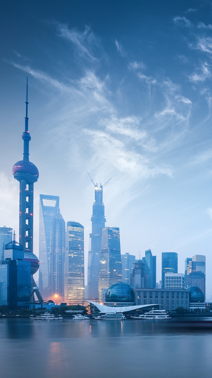 Обои город, городской пейзаж, линия горизонта, дневное время, небоскреб в разрешении 720x1280