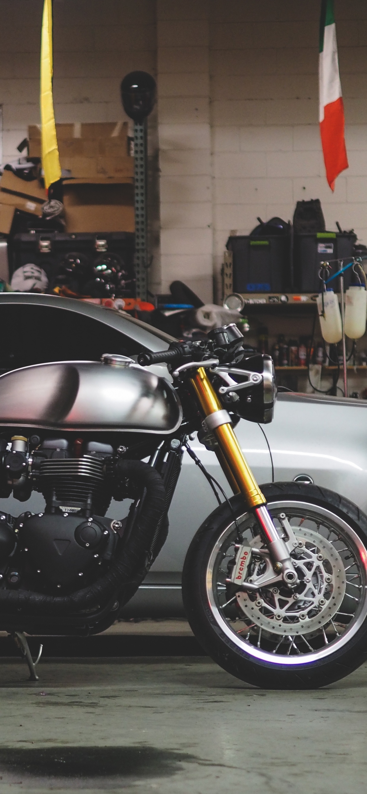 Обои авто, мотоцикл, велосипед, обод, Литые диски в разрешении 1242x2688