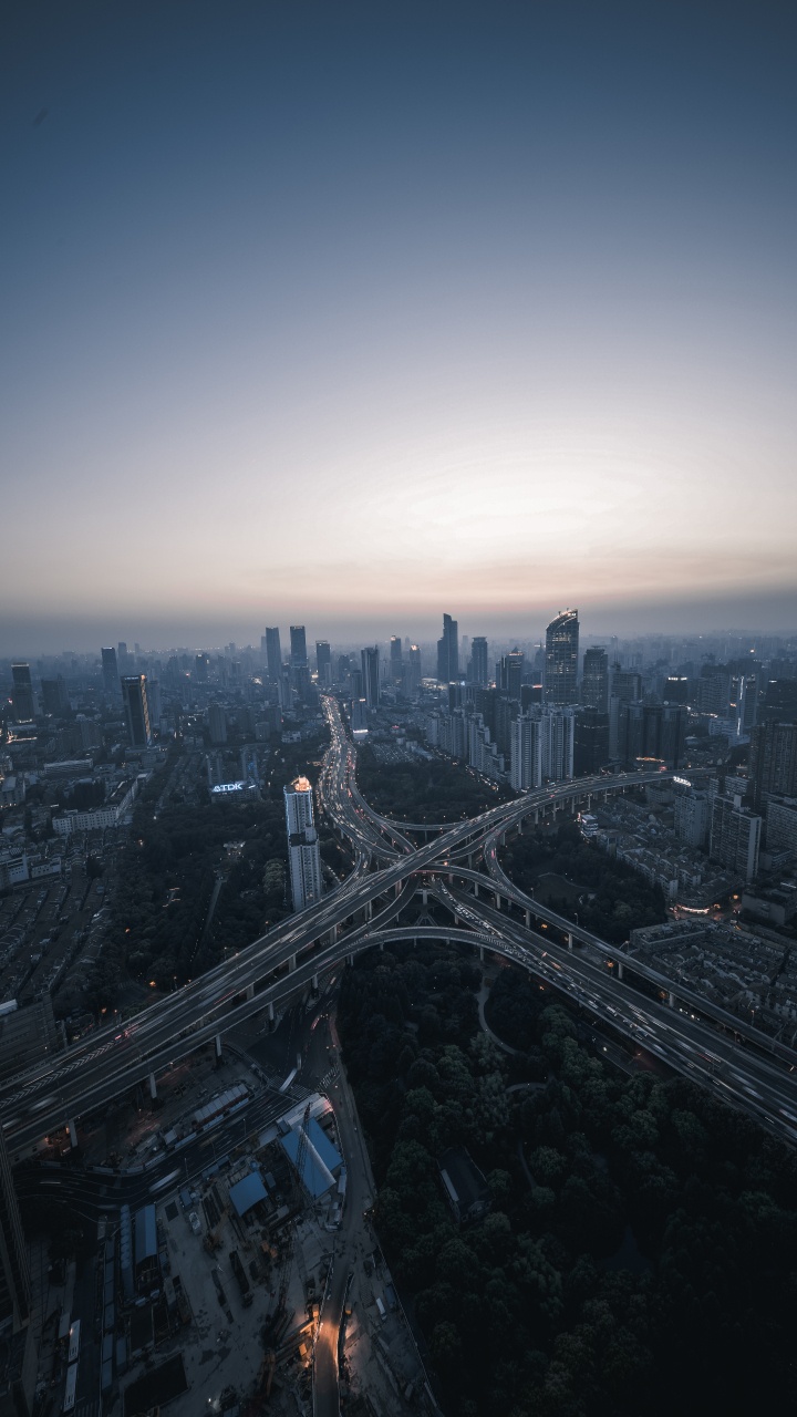 Обои городской пейзаж, городской район, город, метрополия, дневное время в разрешении 720x1280