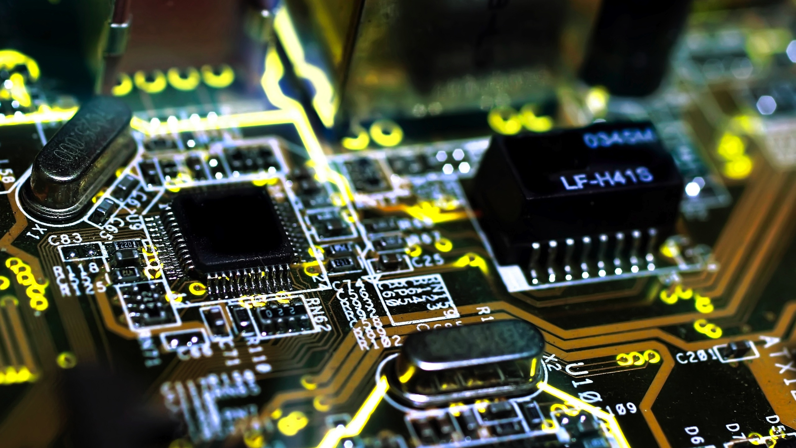 Обои материнская плата, электронная техника, электронный компонент, электроника, технологии в разрешении 2560x1440