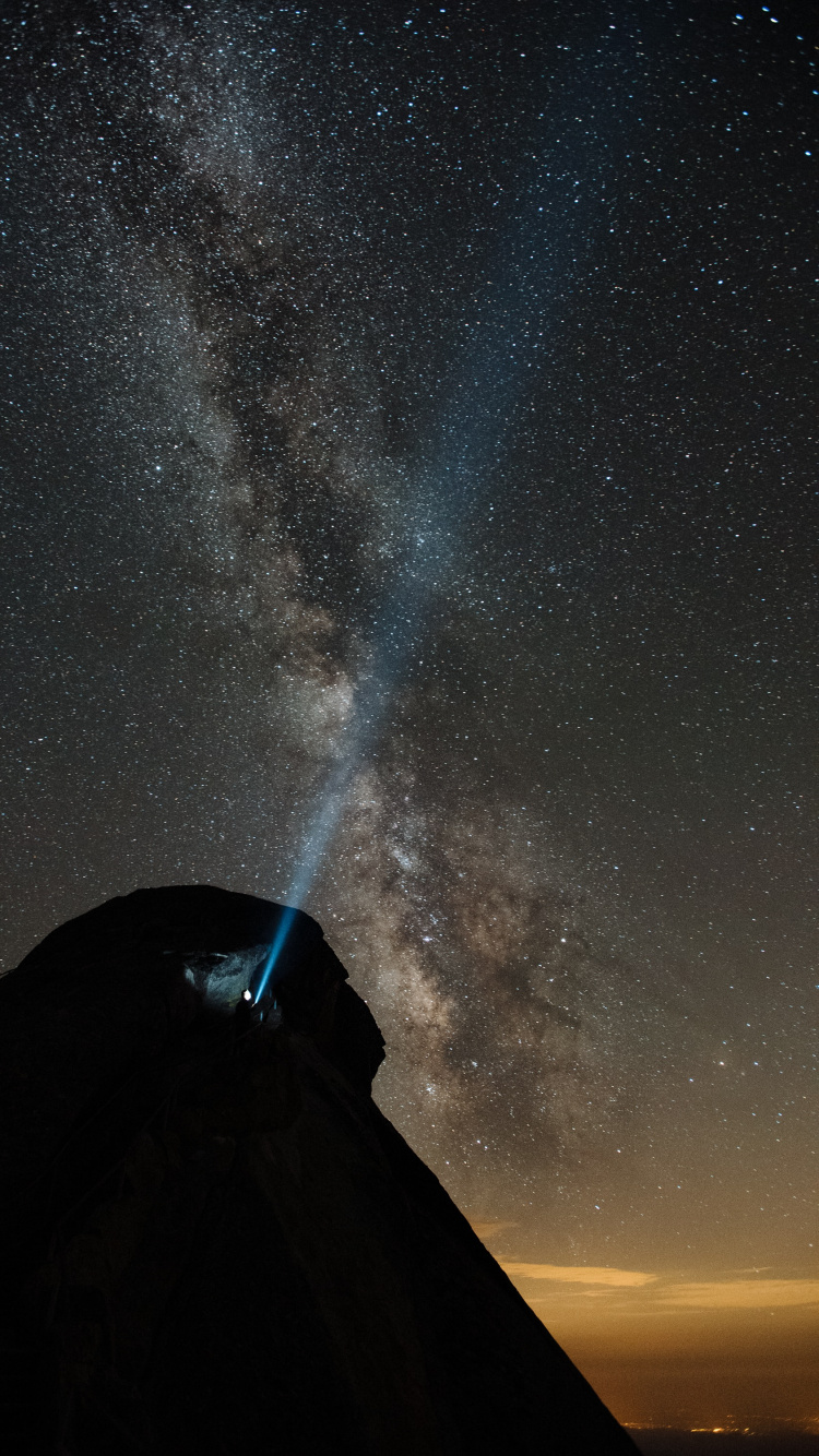 Обои атмосфера, Млечный Путь, космос, закат, Галактика в разрешении 750x1334