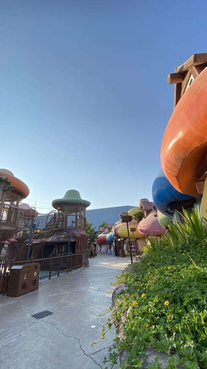 Обои вода, туризм, недвижимость, сад, мусоропровод в разрешении 720x1280