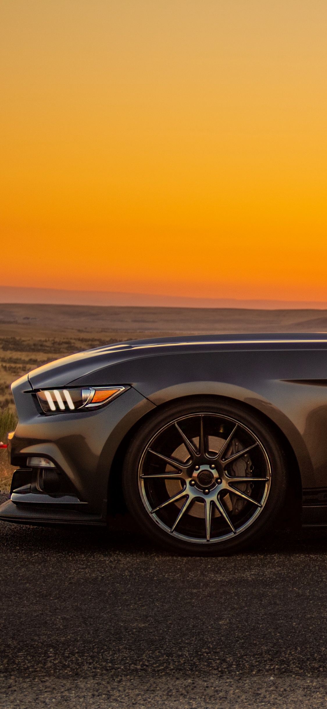 Обои отражение, легковые автомобили, спорткар, компактный автомобиль, Литые диски в разрешении 1125x2436