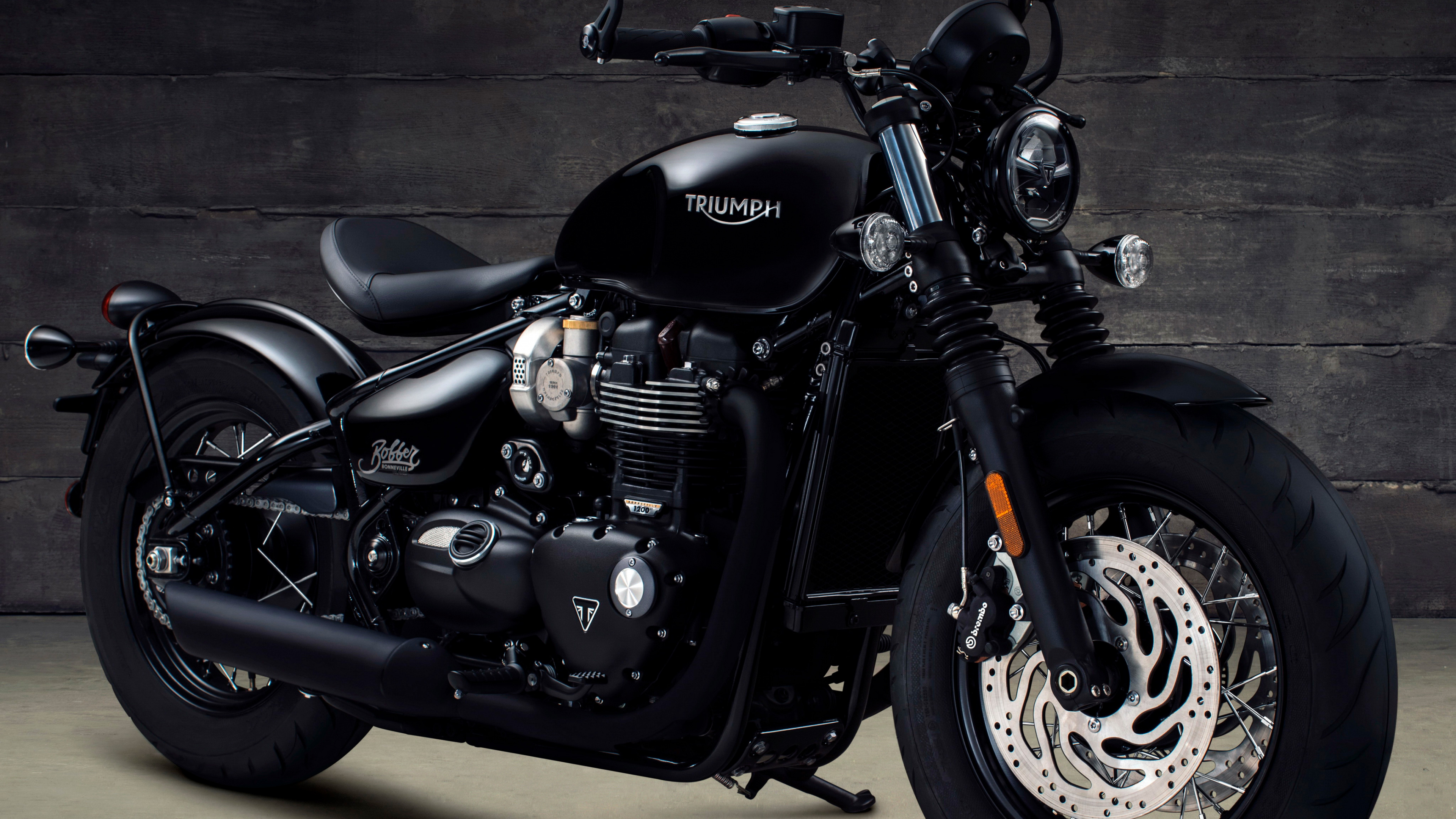 Обои triumph bonneville bobber, Мотоциклы Triumph, поплавок, мотоцикл, топливный бак в разрешении 3840x2160