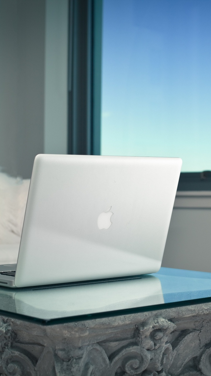 Обои макбук Эйр, apple, macbook, таблица, мебель в разрешении 720x1280
