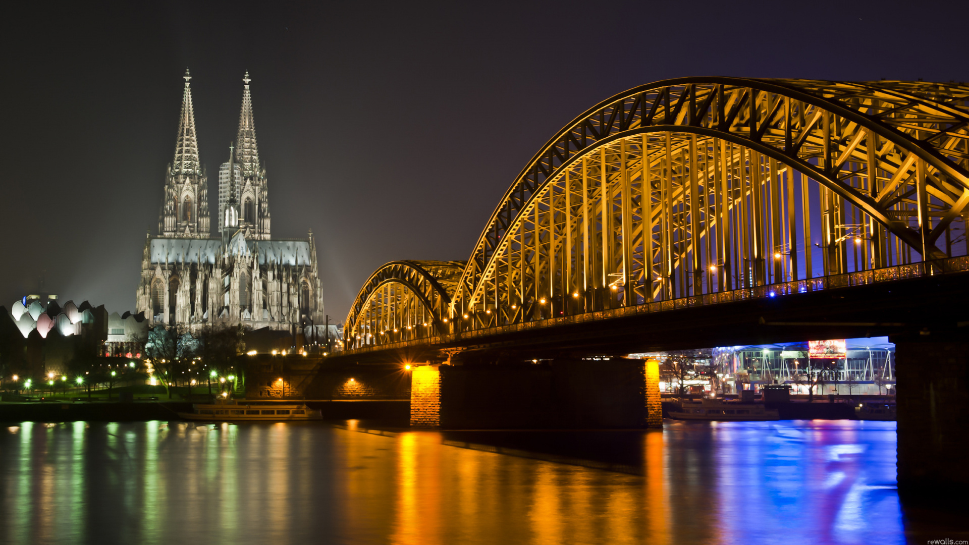 Обои мост, ориентир, ночь, отражение, город в разрешении 1920x1080