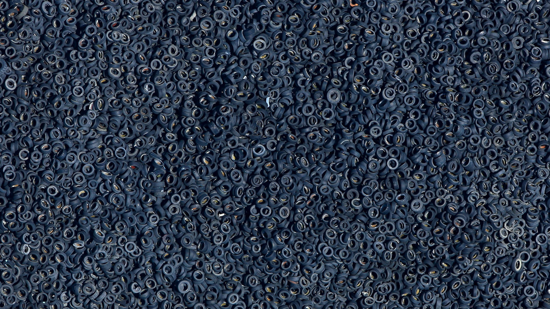 Обои синий, узор, асфальт, смола, bmw 3 серии в разрешении 1920x1080