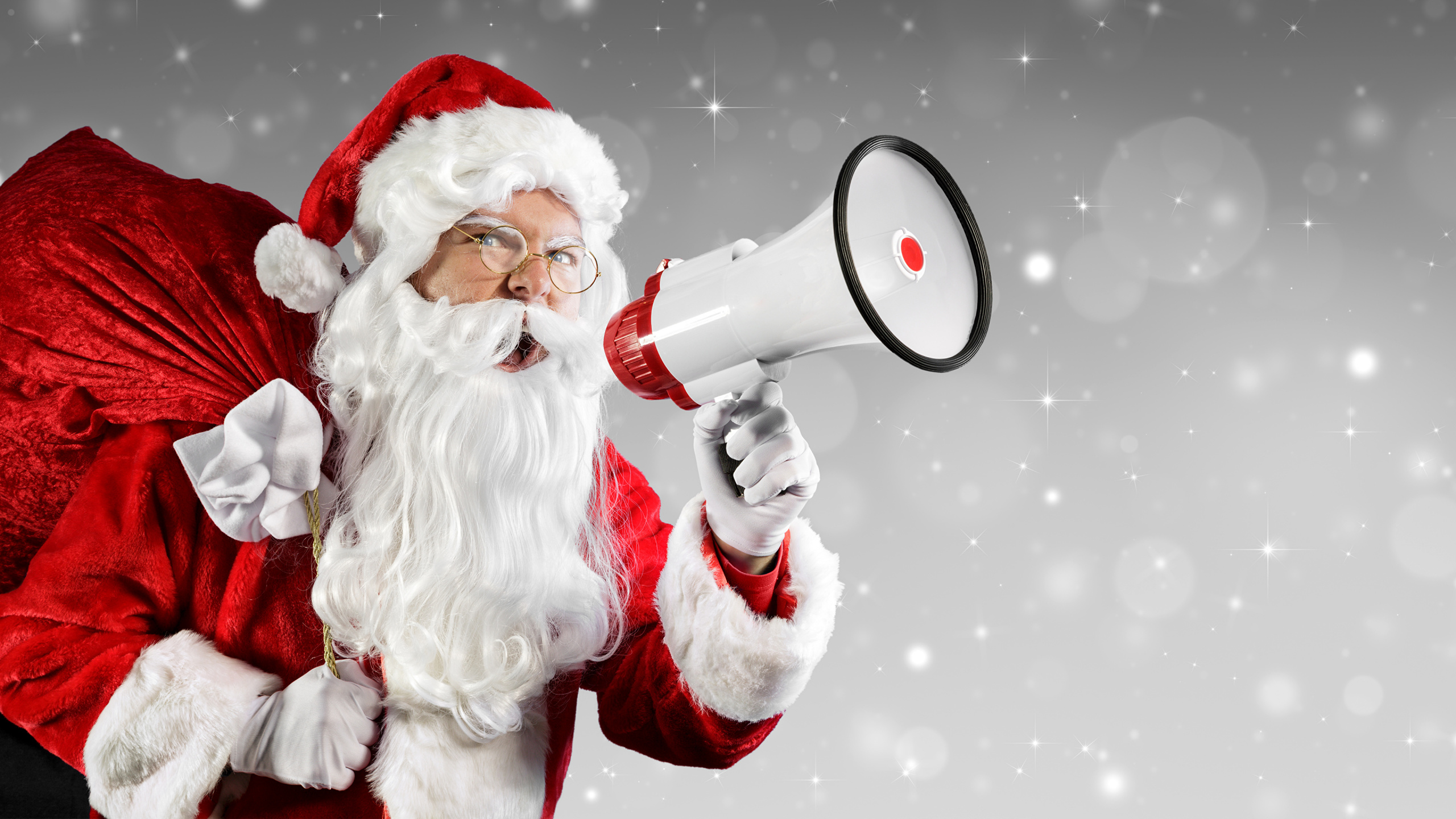 Обои Санта-Клаус, Рождественский день, Рождество, зима, Рождественский подарок в разрешении 2560x1440