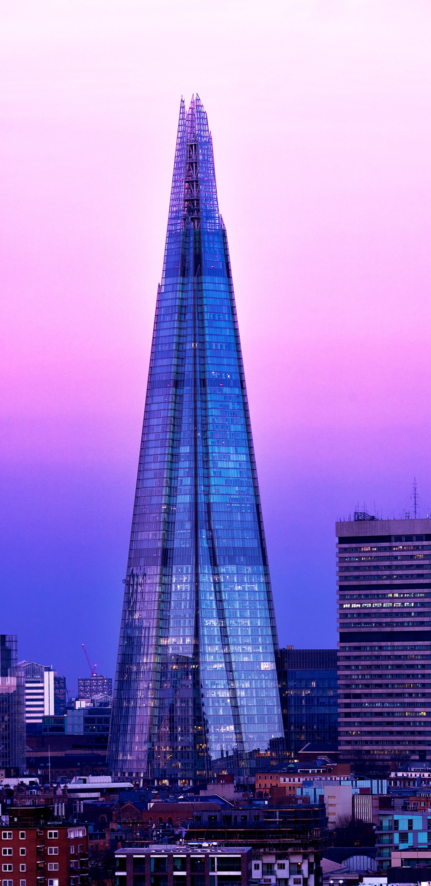 Обои городской пейзаж, небоскреб, ориентир, высотное здание, башня в разрешении 1440x2960