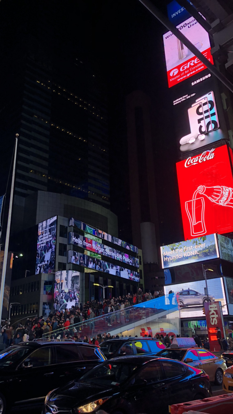 Обои Нью-Йорк, Король, электронные табло, ночь, метрополия в разрешении 750x1334