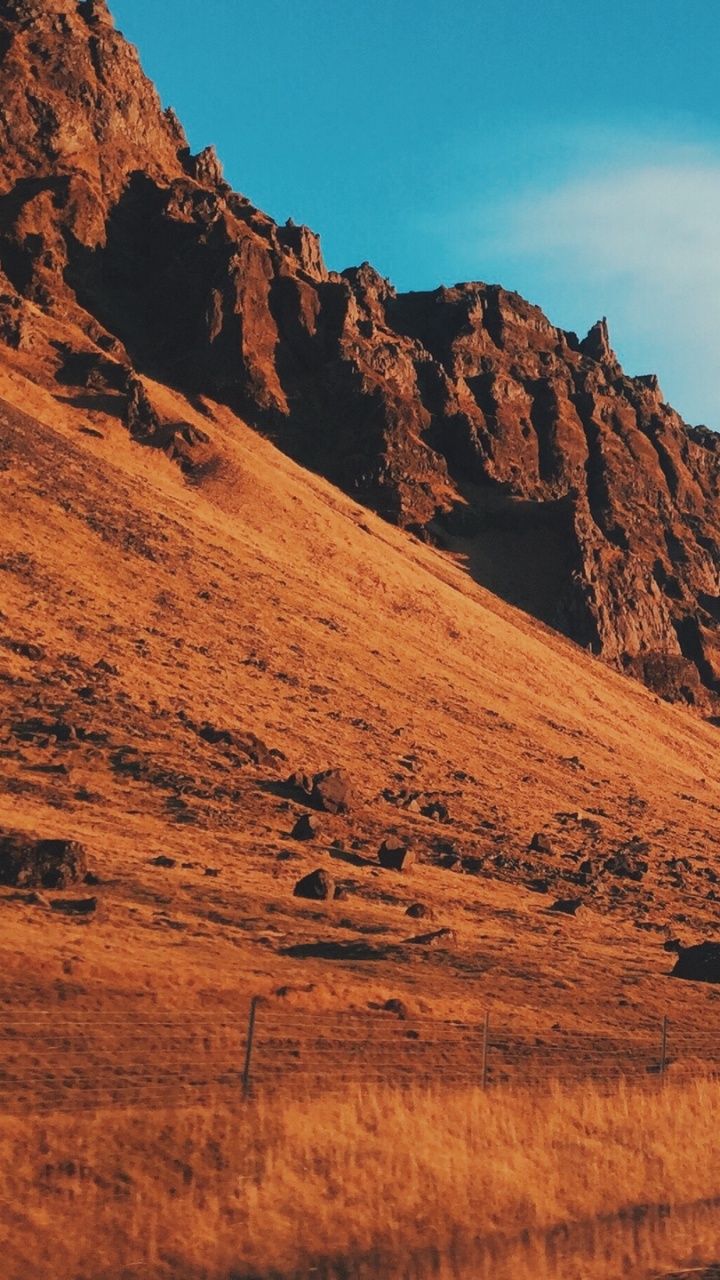 Обои горный рельеф, дорога, гора, нагорье, дикая местность в разрешении 720x1280