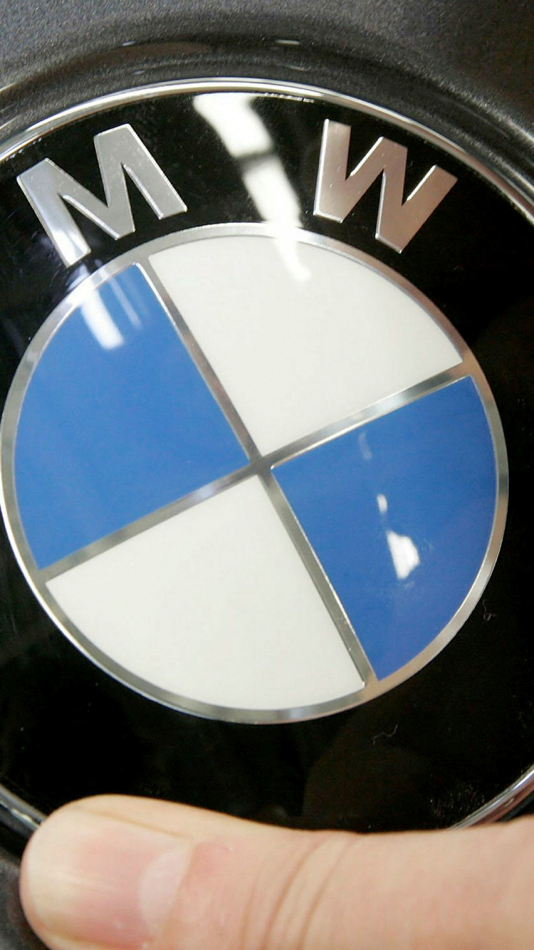 Обои bmw, авто, bmw m3, bmw 3 серии, Крышки центра в разрешении 750x1334