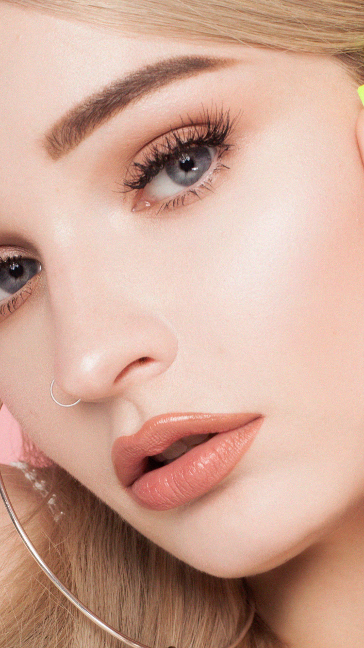 Обои музыка, губа, певица, 1 2 3 в DayZ вверх, певец в разрешении 750x1334