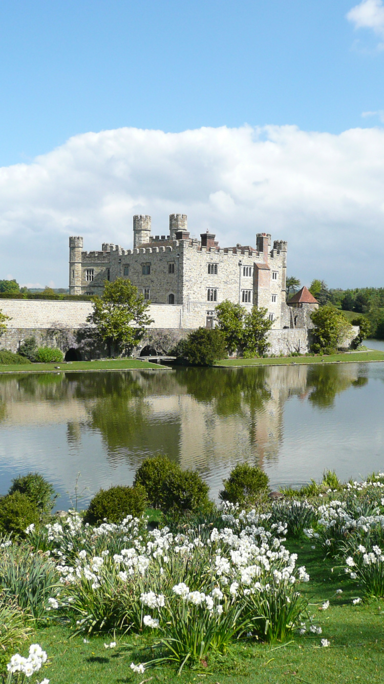 Обои замок, ров, Лидс, Банк, дерево в разрешении 750x1334