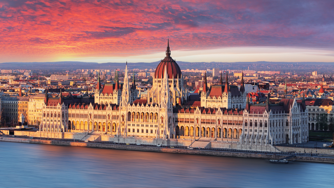 Обои Здание Венгерского Парламента, ориентир, город, городской пейзаж, линия горизонта в разрешении 1280x720