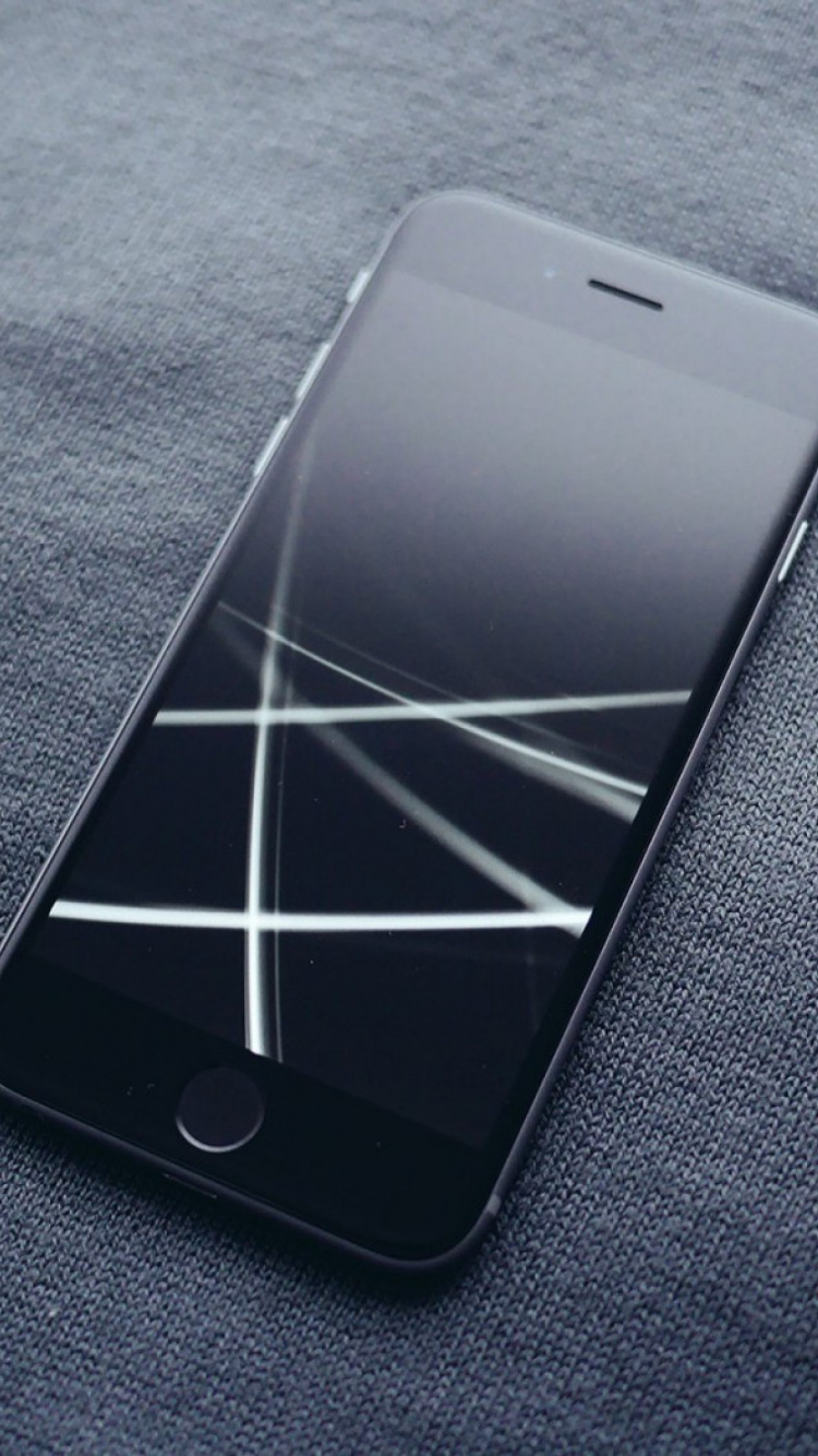 Обои смартфон, apple, гаджет, коммуникационное устройство, портативное устройство коммуникации в разрешении 750x1334