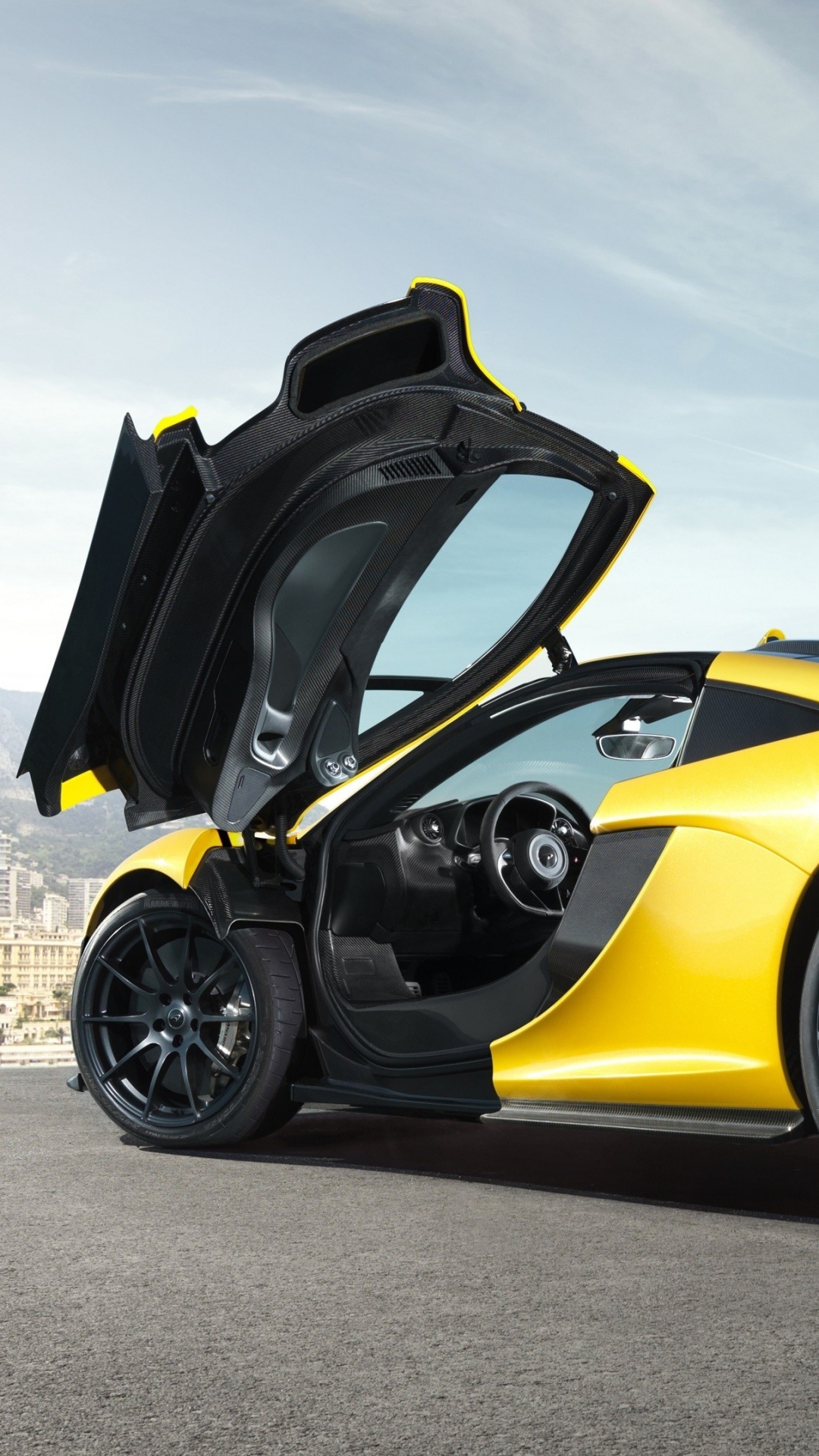 Обои mclaren automotive, спорткар, авто, суперкар, карманные компьютеры в разрешении 1080x1920