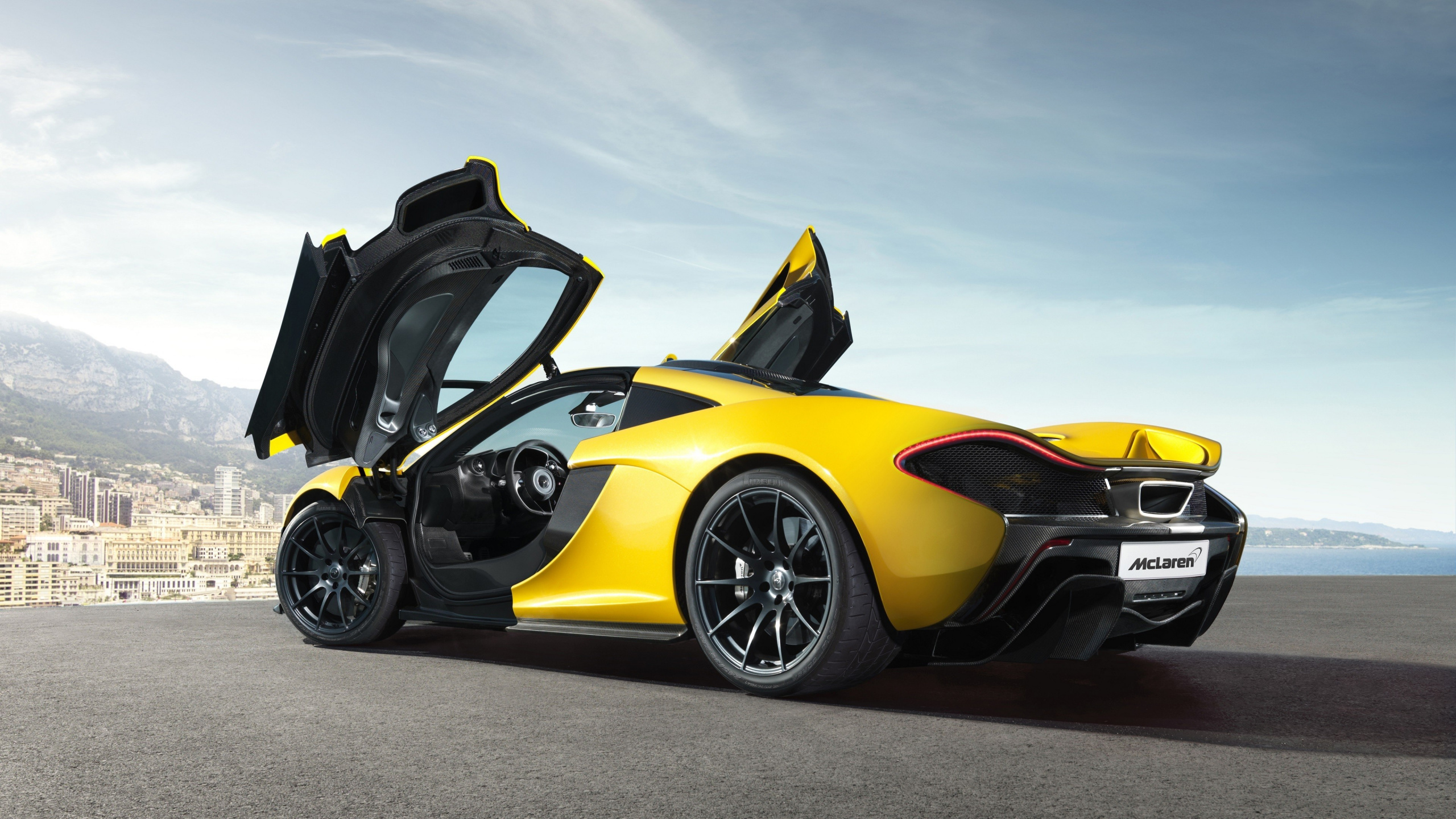 Обои mclaren automotive, спорткар, авто, суперкар, карманные компьютеры в разрешении 2560x1440