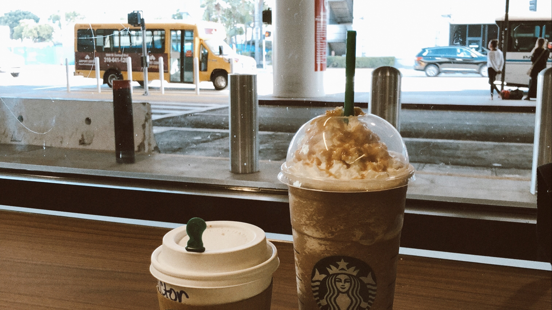 Обои старбакс, старбеку, этаж, пол, дизайн интерьера в разрешении 1920x1080