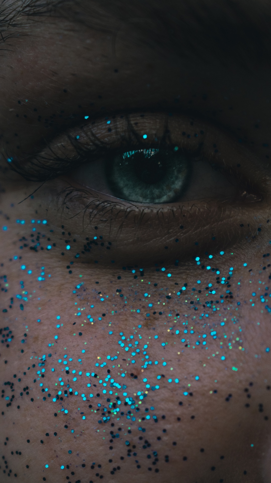Обои крупный план, человеческий глаз, глаз, радужная оболочка, синий в разрешении 1080x1920