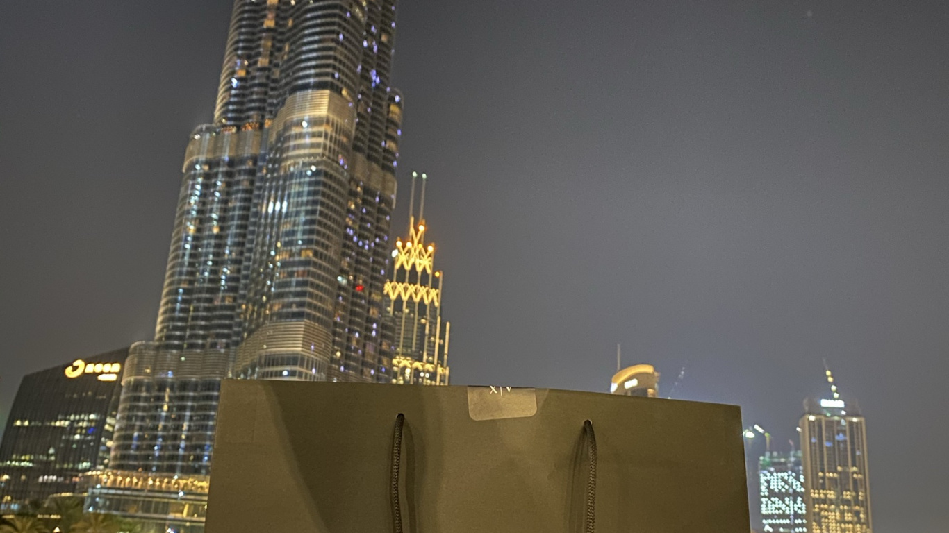 Обои Дубай, Бурдж Халифа, старбеку, небоскреб, вышка в разрешении 1366x768