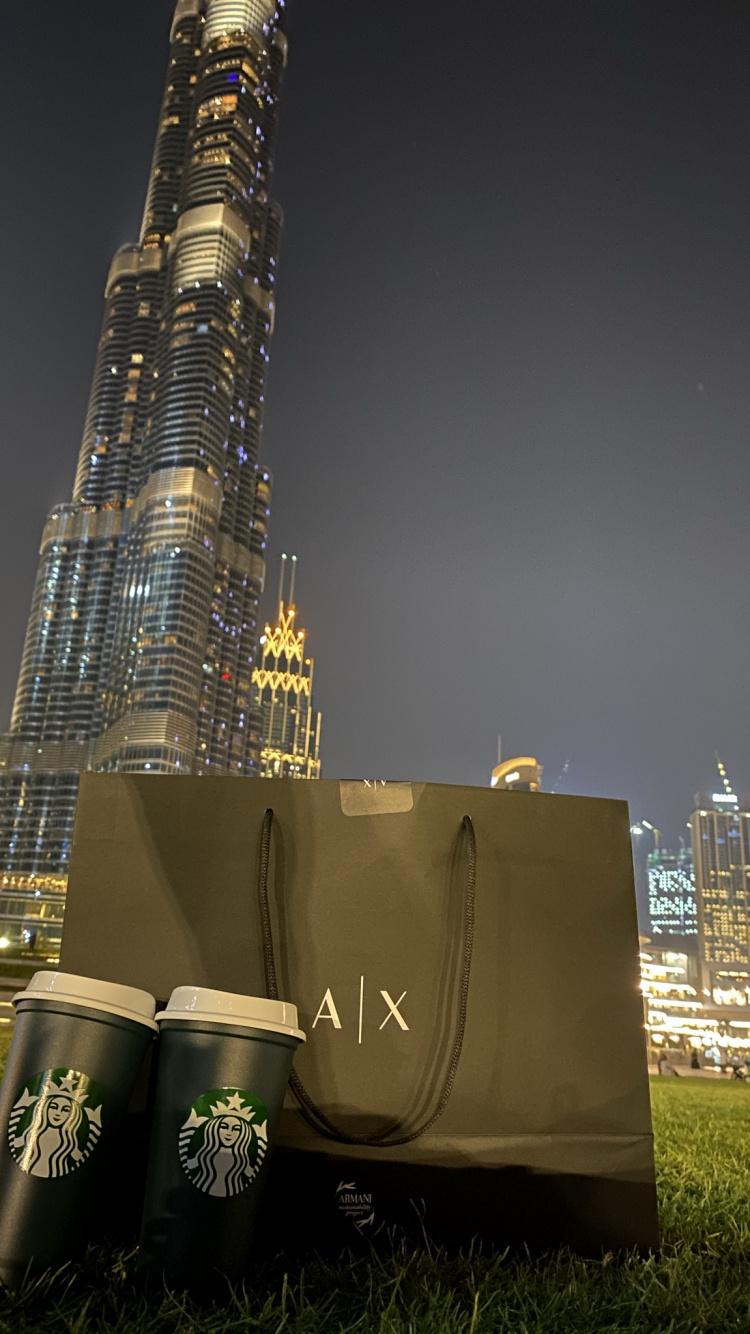 Обои Дубай, Бурдж Халифа, старбеку, небоскреб, вышка в разрешении 750x1334