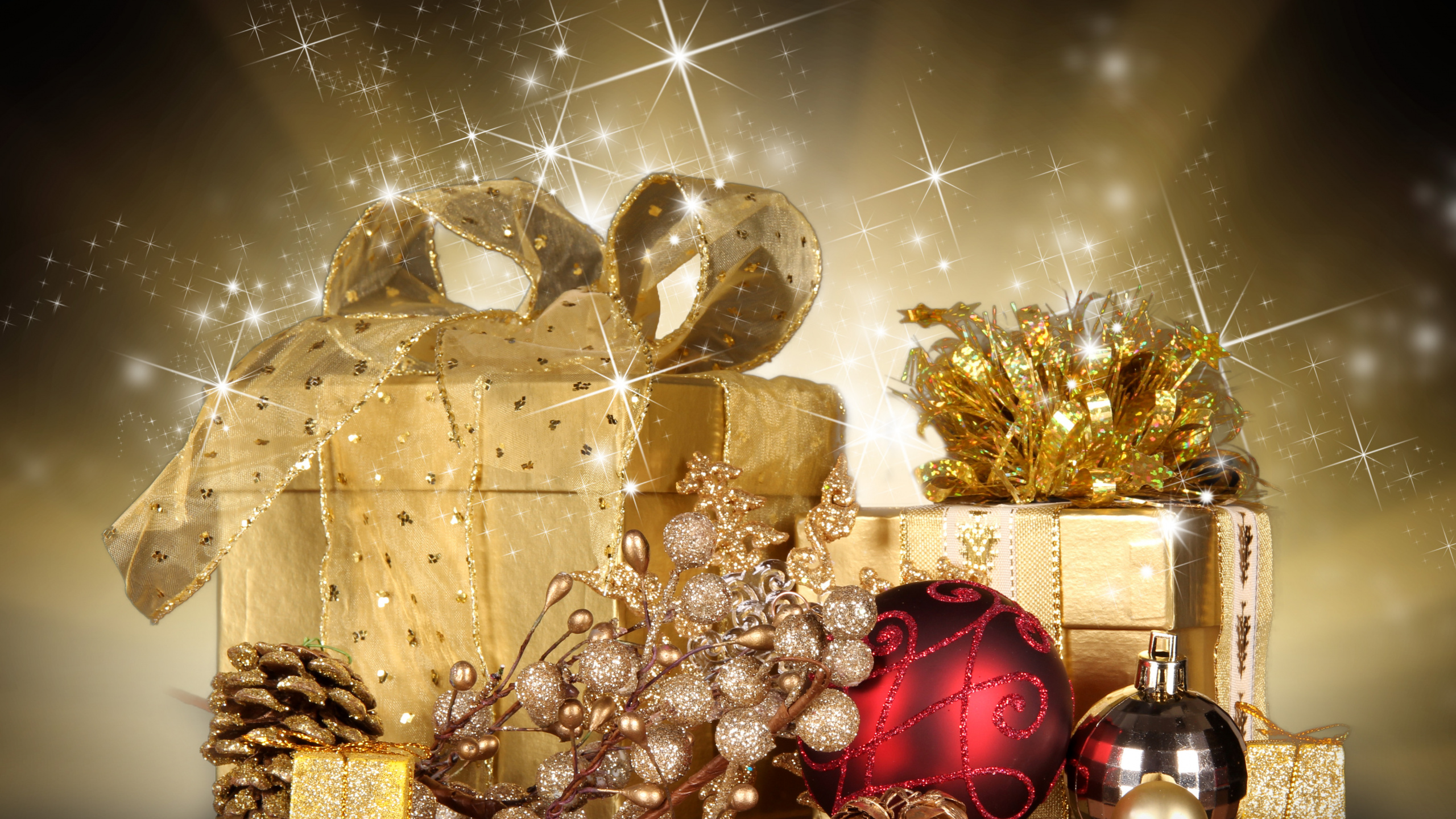 Обои Рождественские украшения, дизайн интерьера, Сочельник, Рождественский подарок, канун Нового года в разрешении 2560x1440