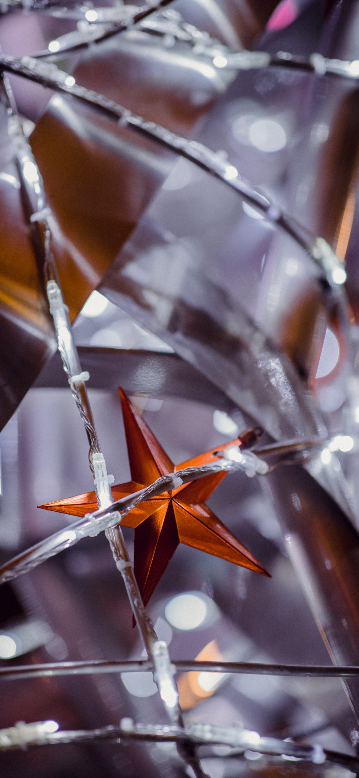 Обои гирлянда, ветвь, Новый год, металл, Апельсин в разрешении 1242x2688