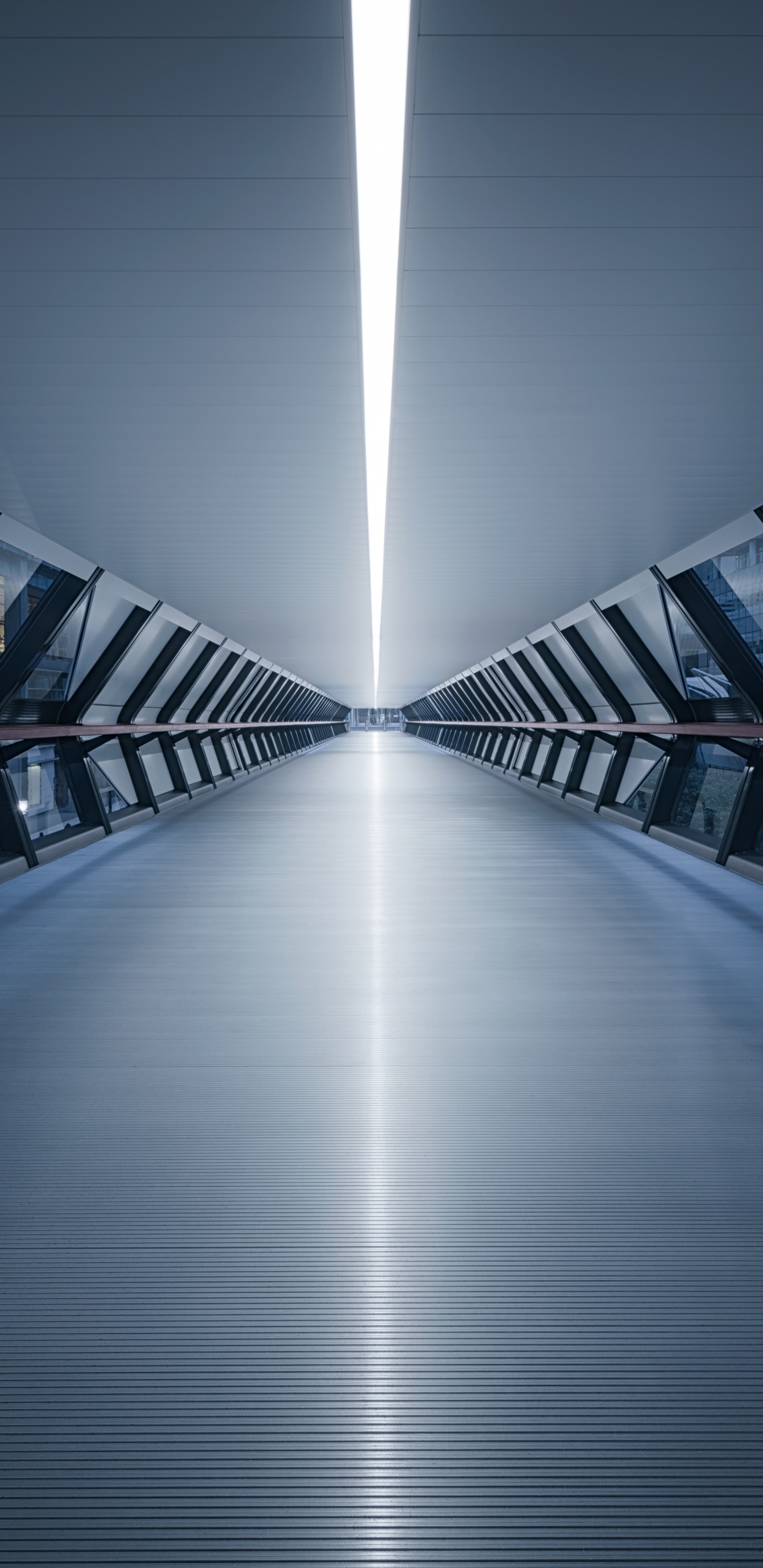 Обои свет, синий, архитектура, освещение, симметрия в разрешении 1440x2960