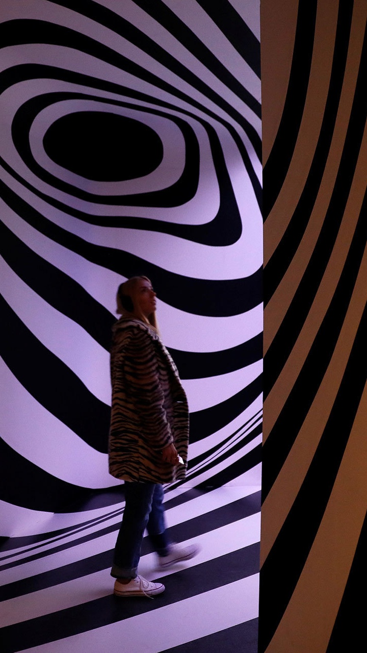 Обои Pink Floyd, арт, музей, узор, дизайн в разрешении 720x1280