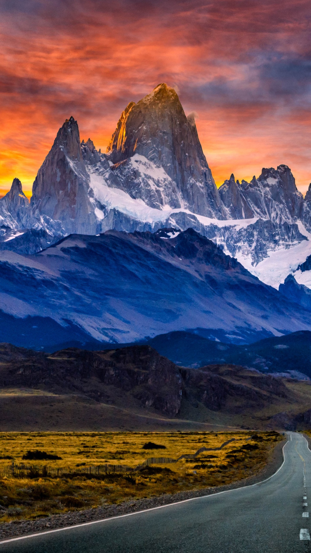 Обои фитц Рой, гора, горный рельеф, природа, горный хребет в разрешении 1080x1920