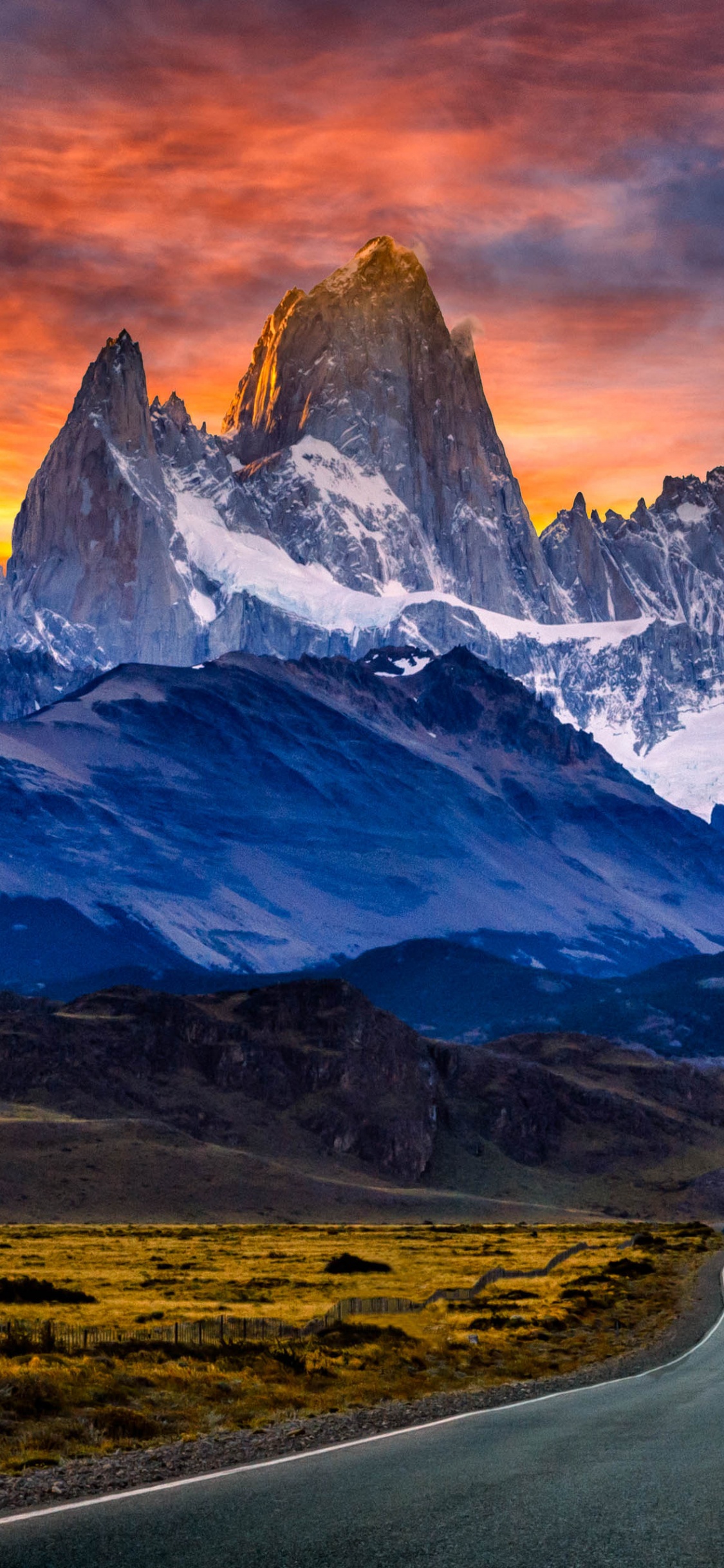 Обои фитц Рой, гора, горный рельеф, природа, горный хребет в разрешении 1125x2436